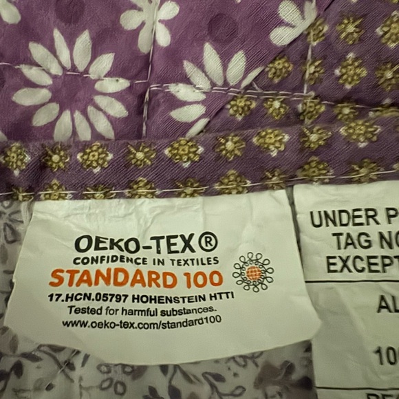 Lavender and Gray Floral Quilt - Picture 5 of 5